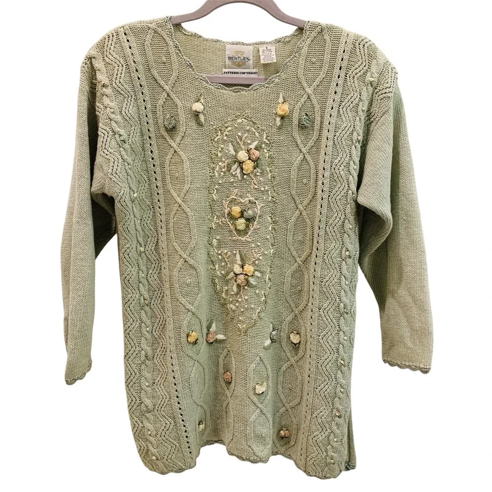 Vtg Womens Cable Knit Sweater Embroidered 3D Floral Pullover Granny Cottagecore